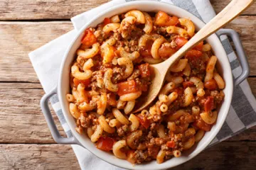 Chili tomato macaroni in a serving bowl